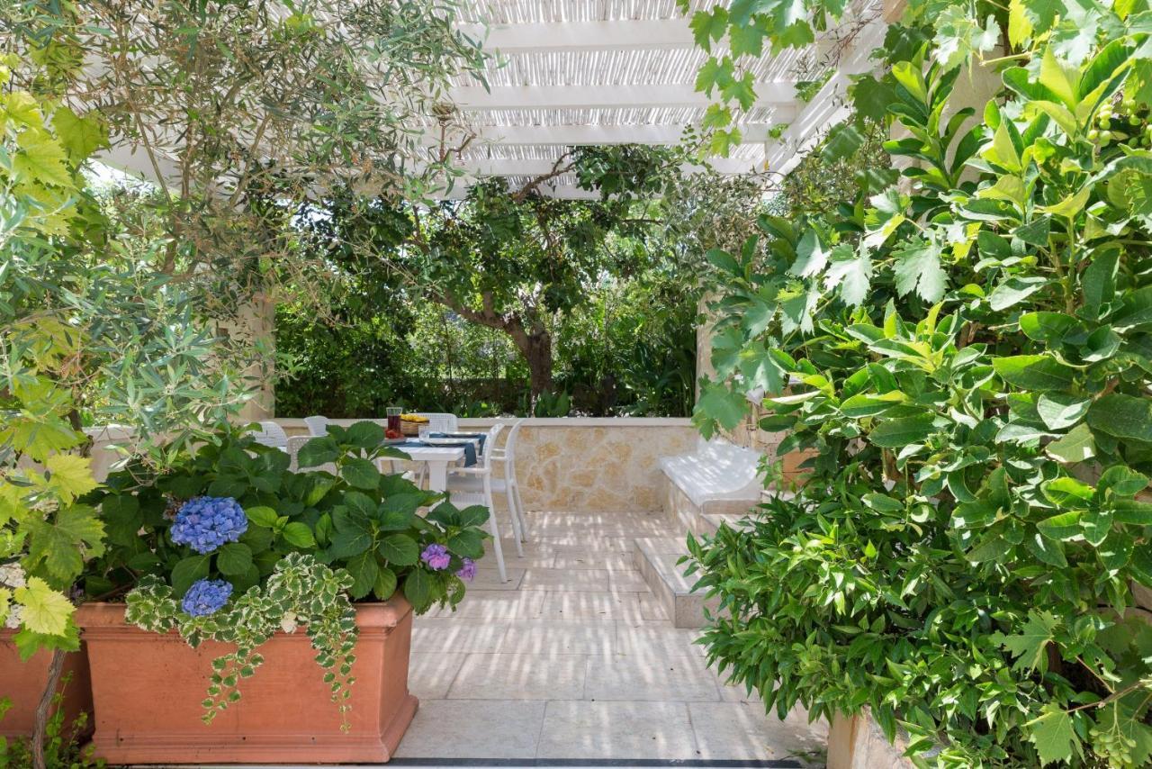 Appartamento Gardenia In Villa Mariella Ostuni Exterior photo